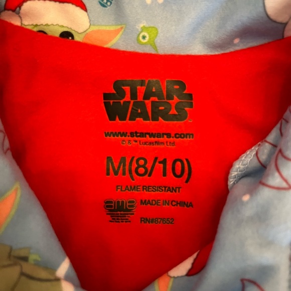 NWT NEW Star Wars Mandolorian Baby Yoda Christmas unisex Pajama Set-youth 8/10 - Picture 3 of 5